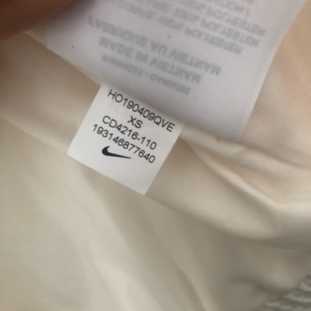 Nike Puffer Sportswear Synthetic Fill Jacket Ivory Cream - Picture 4 of 11
